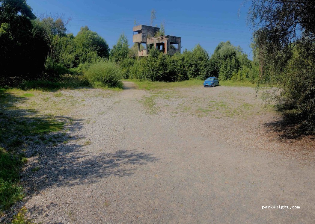 (013 03) Varín - Unnamed Road — foto 3
