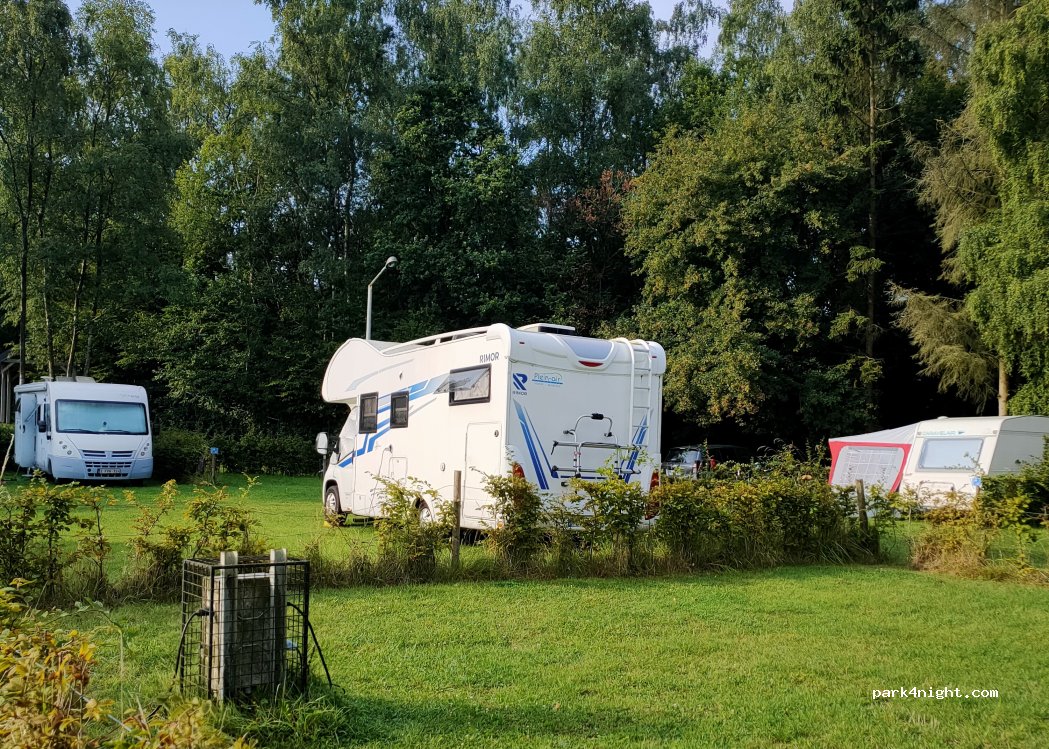 Camping du Domaine de Clairefontaine — foto