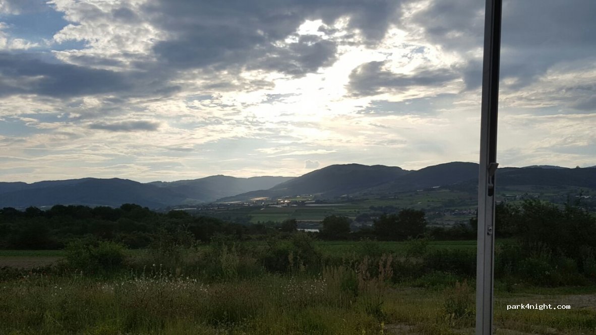 (69510) Soucieu-en-Jarrest - Route des Coteaux du Lyonnais — foto 2