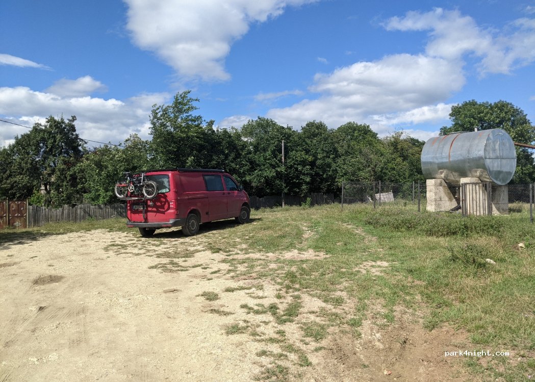 (76M9+4H) Katskhi - Unnamed Road — foto 2
