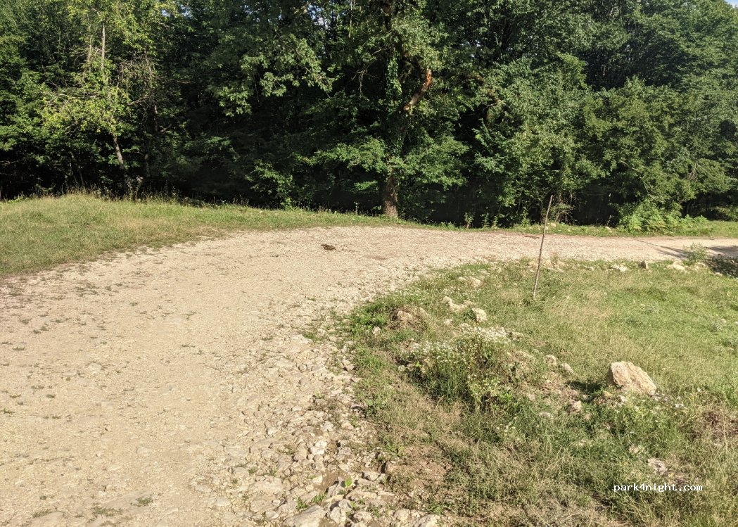 (76M9+4H) Katskhi - Unnamed Road — foto 4