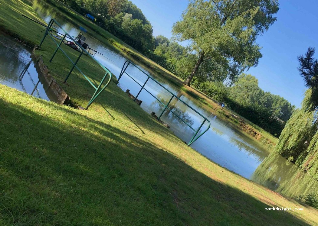 Camping pre saint gilles — foto