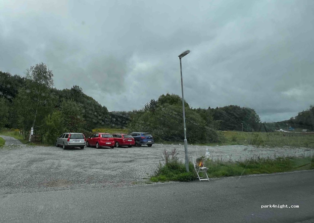 (136 65) Haninge - 51 Myrmalmsringen — foto 2