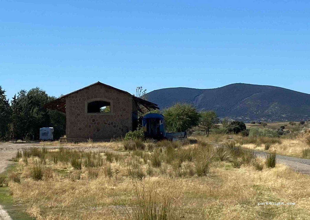 (45661) Aldeanueva de Barbarroya - 59 Carretera Puente del Arzobispo — foto