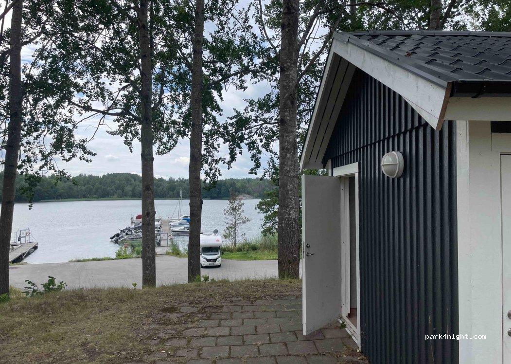 (761 40) Norrtälje - 1 Strandvägen — foto 2