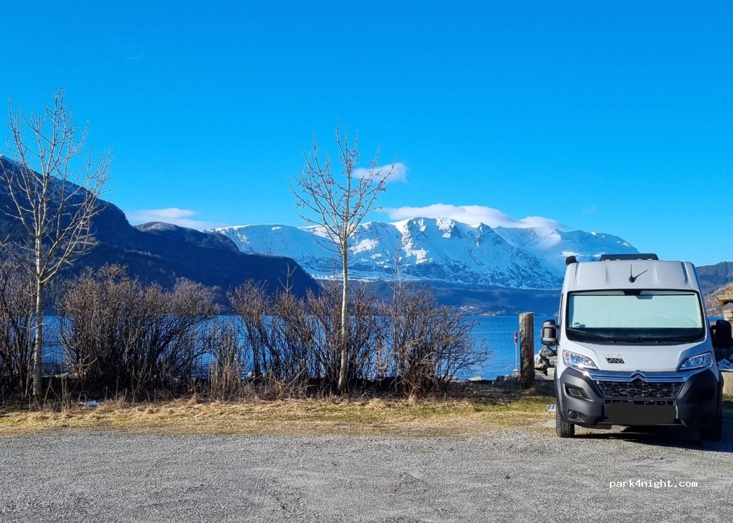 (6817) Naustdal - 22 Gamlevegen — foto 4