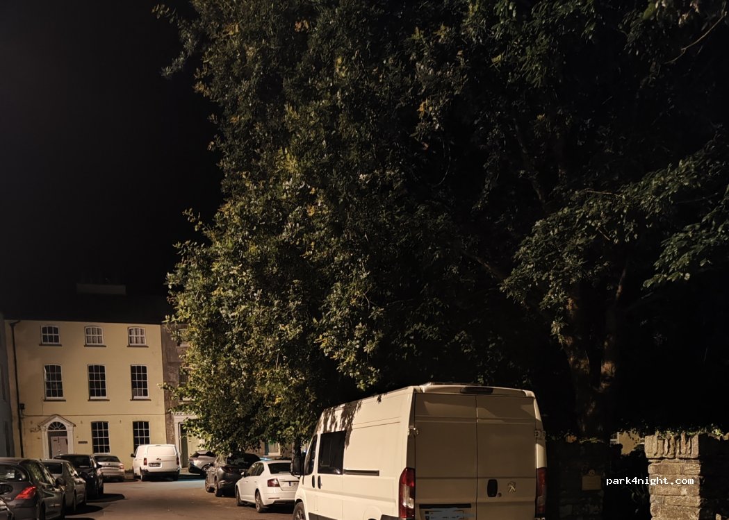 (P85 PC89) Clonakilty - Emmet Square — foto 3