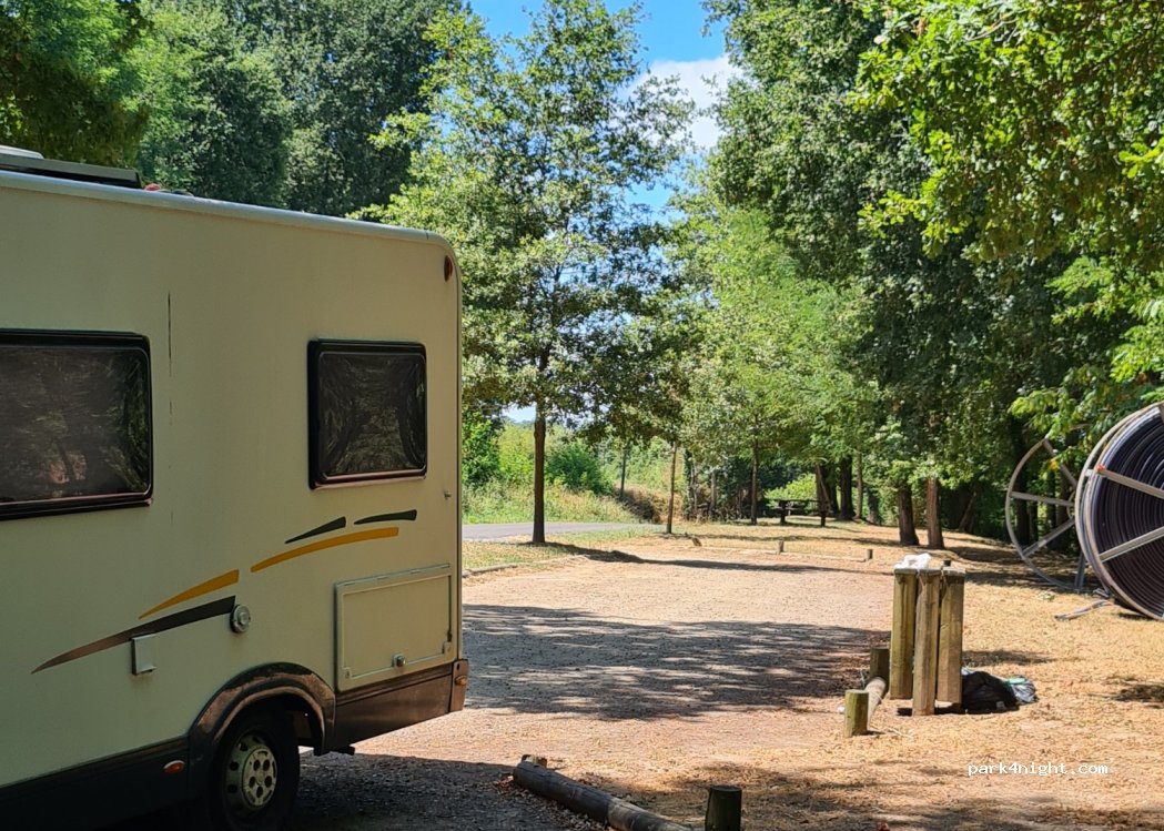 (40240) Labastide-d'Armagnac - 5450 Route de Lannemaignan — foto