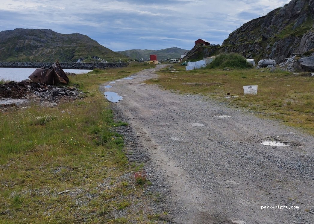 (9763) Skarsvåg - 68 Børnesveien — foto