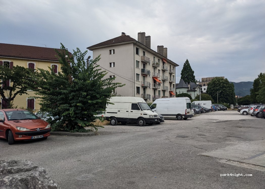(74000) Annecy - 16 Avenue de Brogny — foto