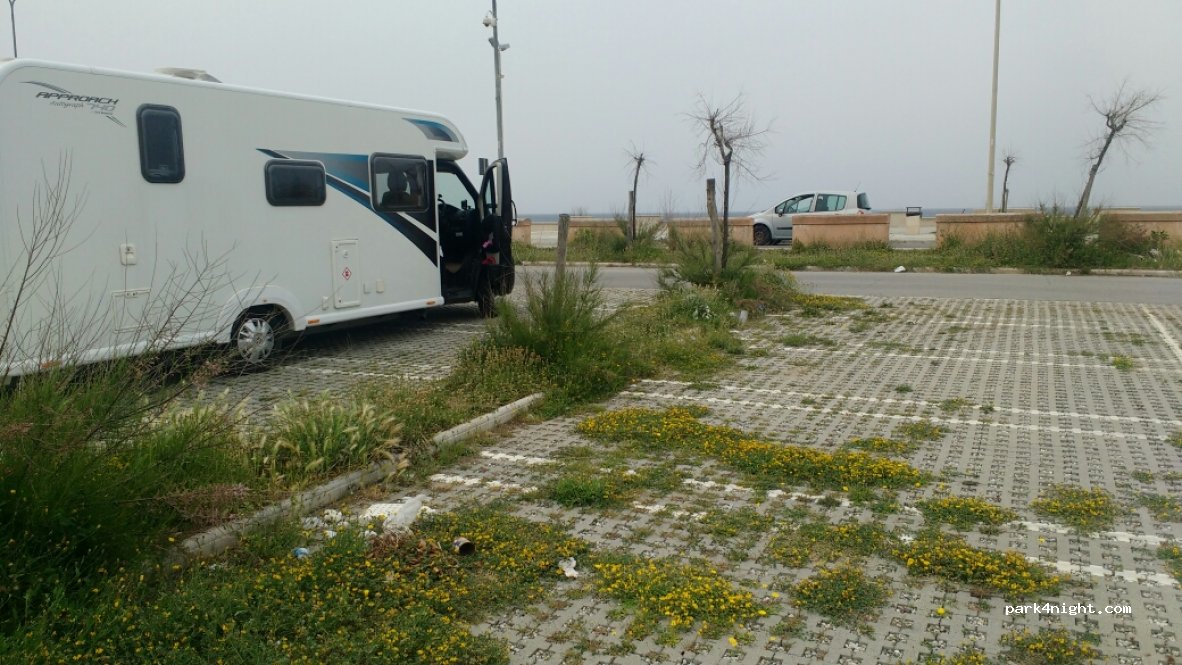 (89013) Gioia Tauro - 29 Via Metauro — foto