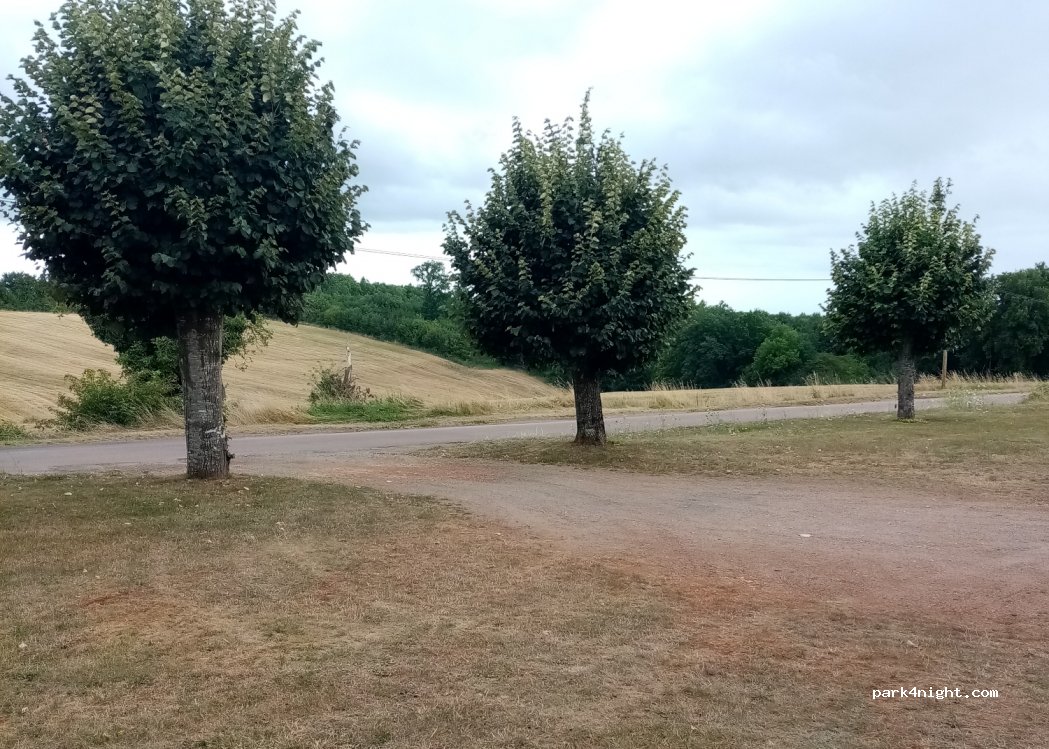 (24300) Javerlhac-et-la-Chapelle-Saint-Robert - 419 Route de la Toulanche — foto