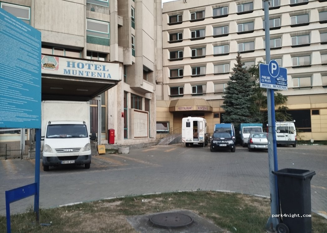 (110063) Pitești - 3 Strada Victoriei — foto