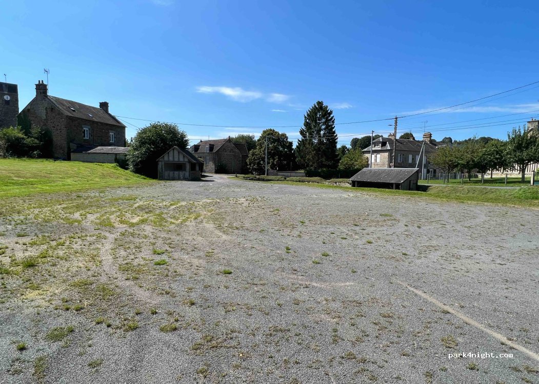 (61490) Saint-Clair-de-Halouze - 8 Le Bourg — foto 3