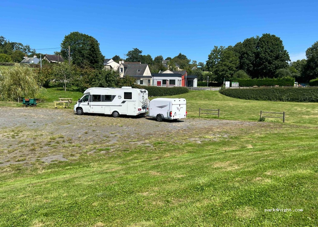 (61490) Saint-Clair-de-Halouze - 8 Le Bourg — foto 4