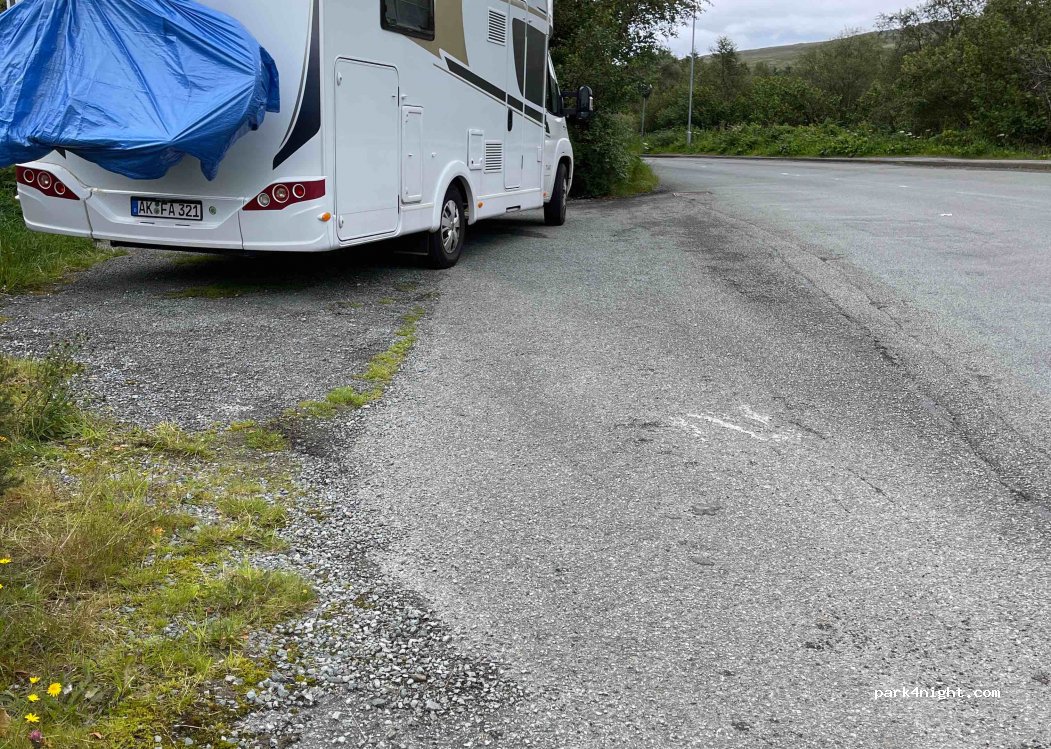 (IV51 9HN) Portree - 5 Creag An Iolaire — foto