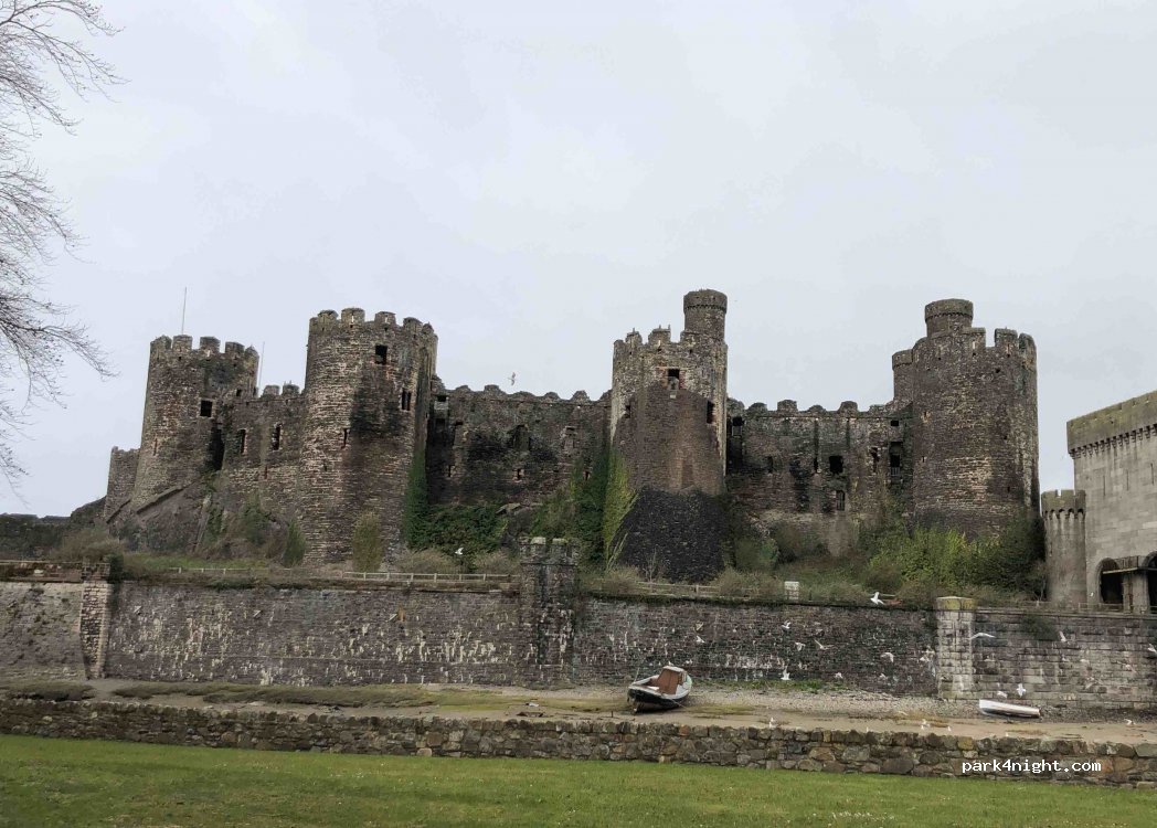 (LL32 8LD) Conwy - 25 Rose Hill Street — foto