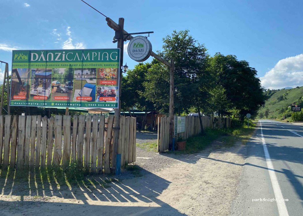 Danzi Camping — foto