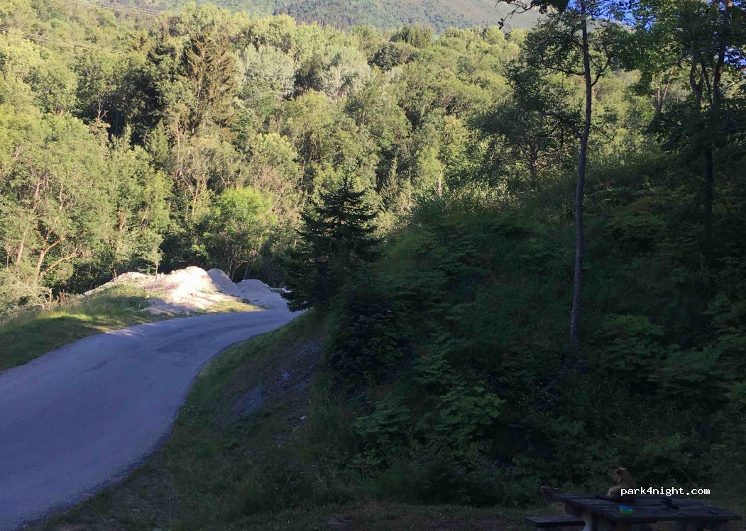 (73260) Les Avanchers-Valmorel - Unnamed Road — foto