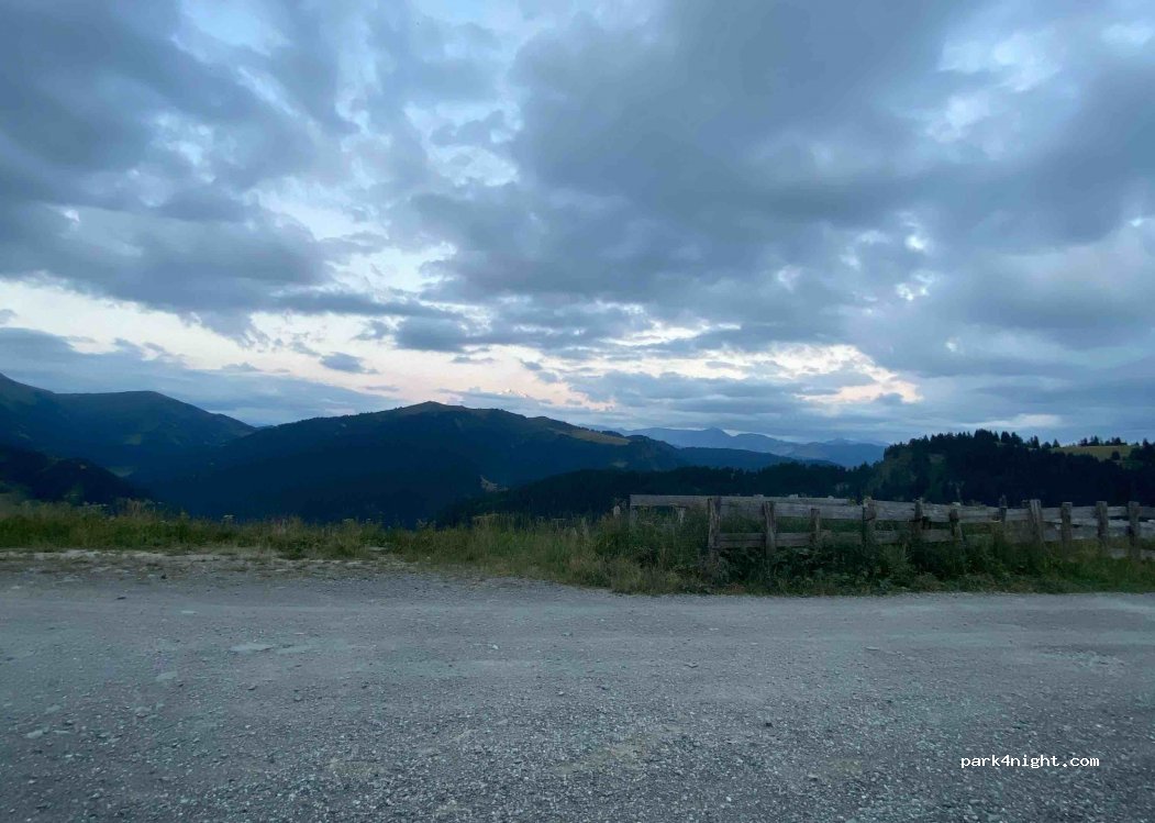 (73590) La Giettaz - Unnamed road — foto