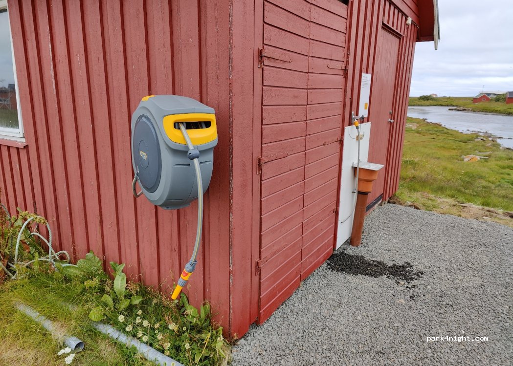 (8064) Røstlandet - 19 Gravveien — foto