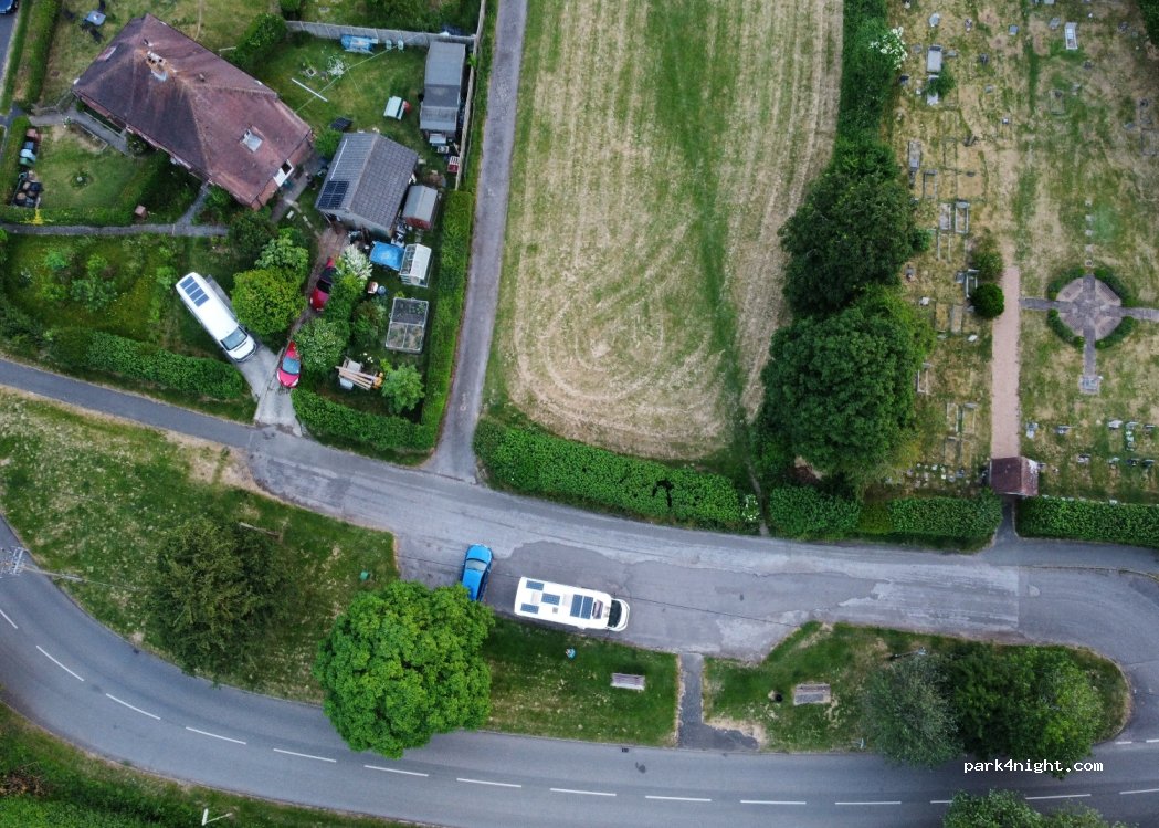 (RG23 7JN) Oakley - Unnamed road — foto 3