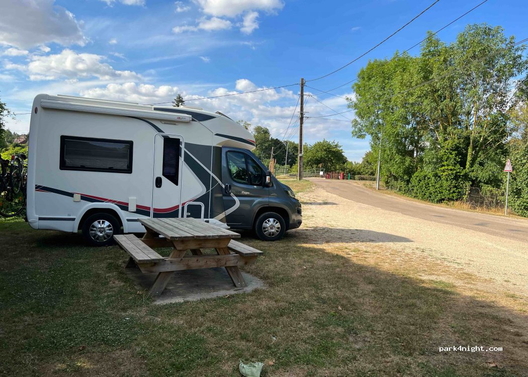 (89600) Saint-Florentin - 99 Chemin de Halage — foto
