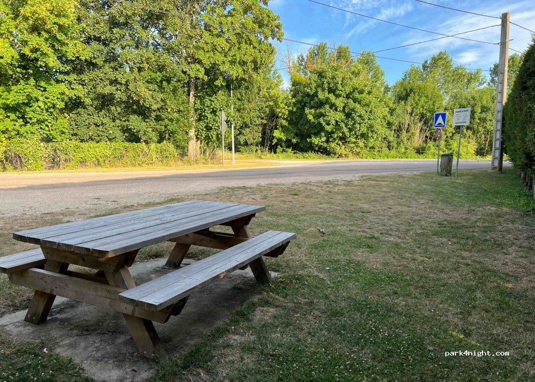 (89600) Saint-Florentin - 99 Chemin de Halage — foto 2