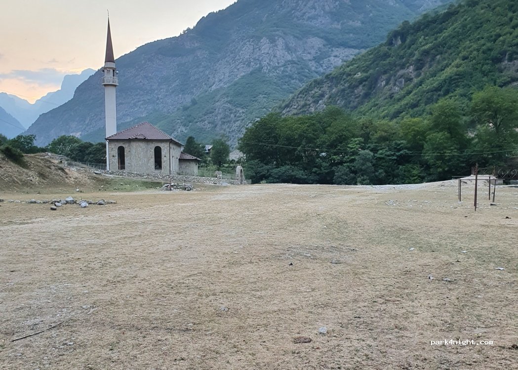 (CXJR+JG7) Dragobi - Rruga Azem Hajdari — foto 3