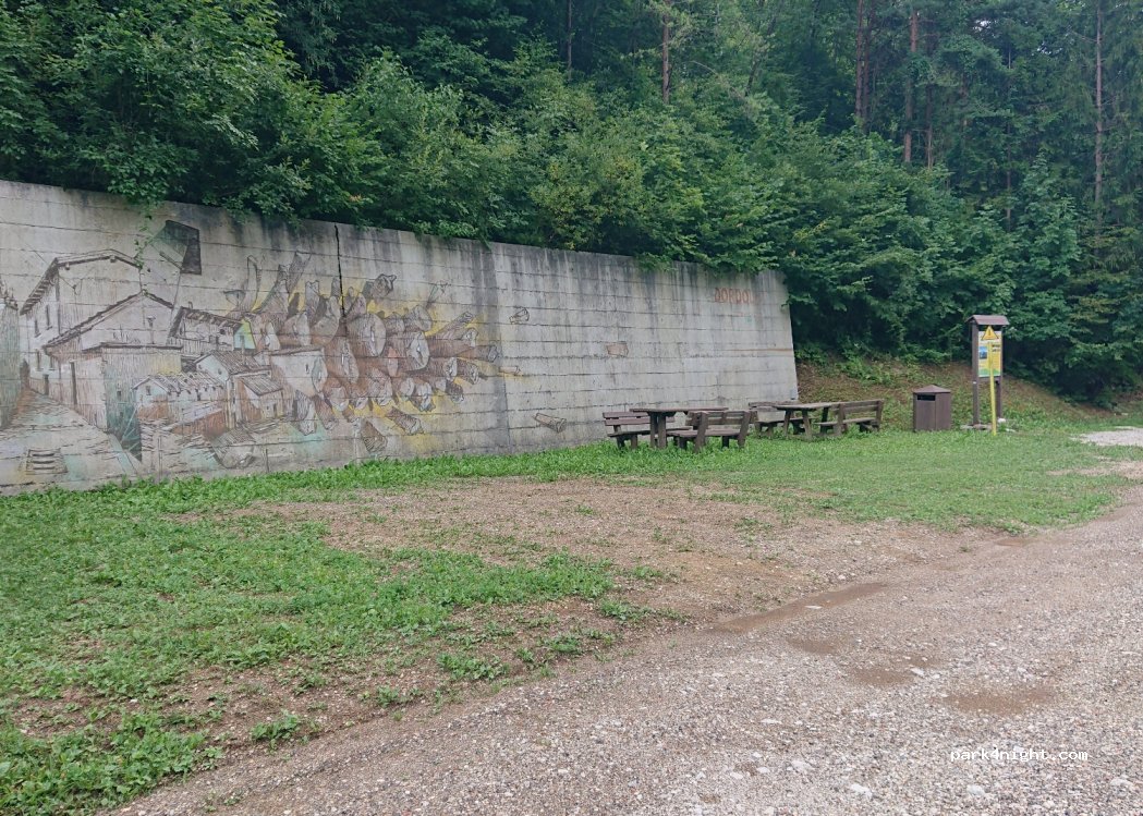 (33015) Moggio Udinese - Strada Provinciale 112 — foto