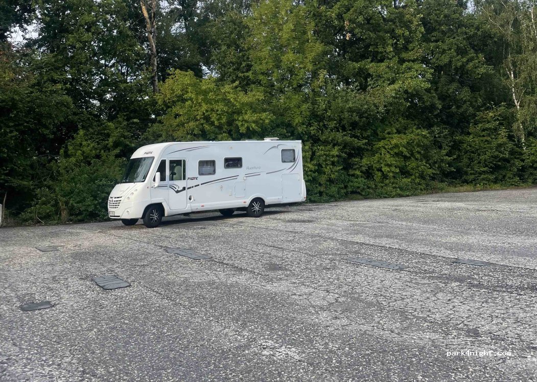(738 01) Frýdek-Místek - 1335 Na hrázi — foto 3