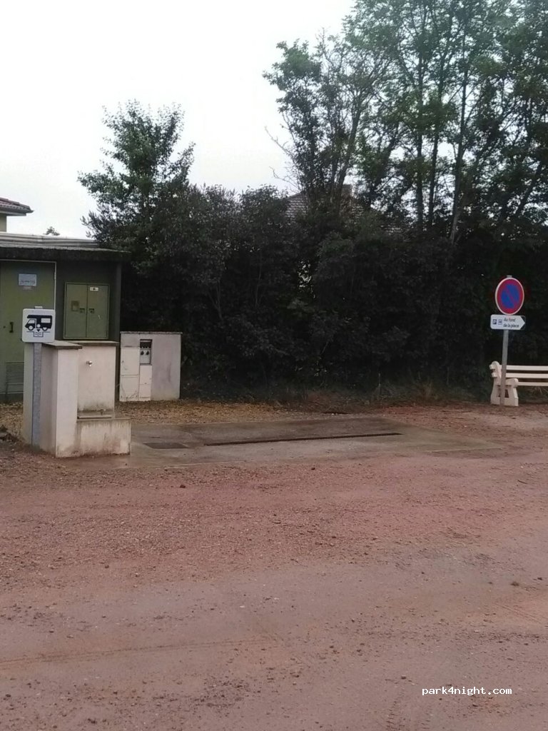 (71220) La Guiche - La Gare — foto
