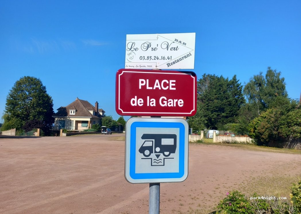 (71220) La Guiche - La Gare — foto 3