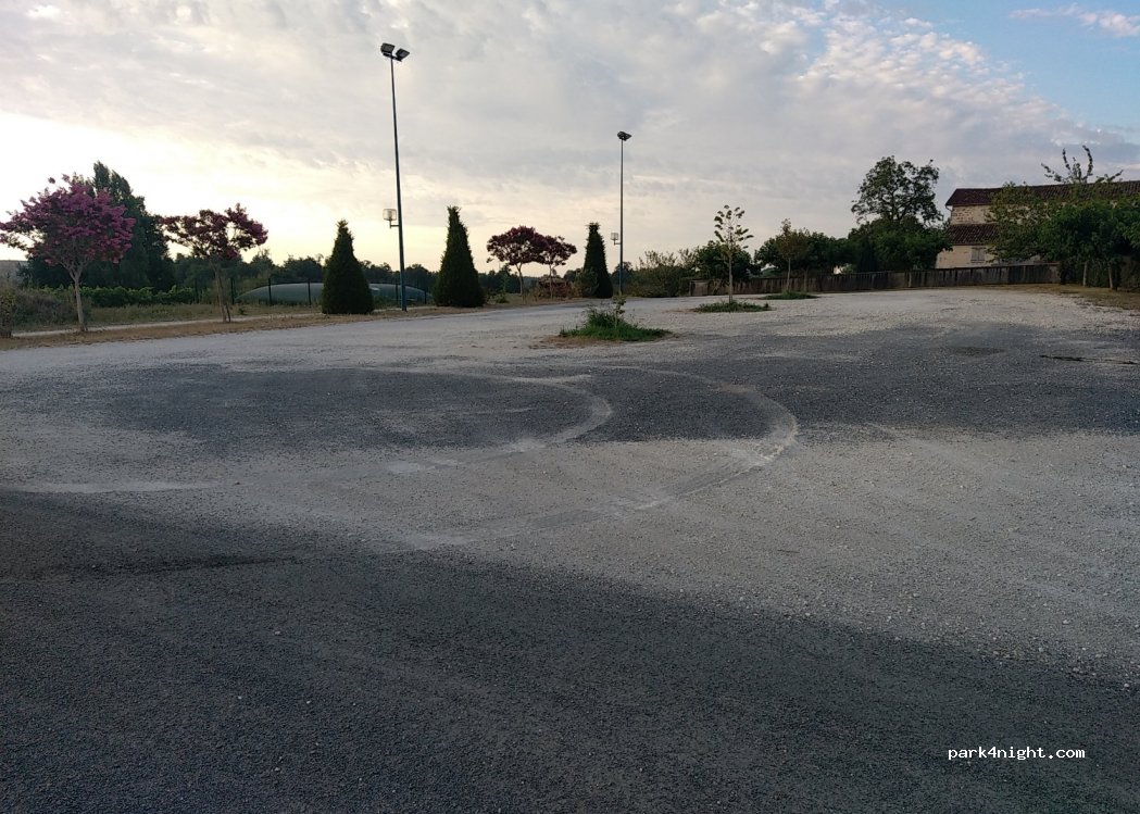 (16480) Oriolles - 4 Route de Chillac — foto