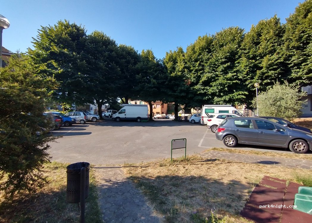(51010) Marliana - P.Za Del Popolo — foto