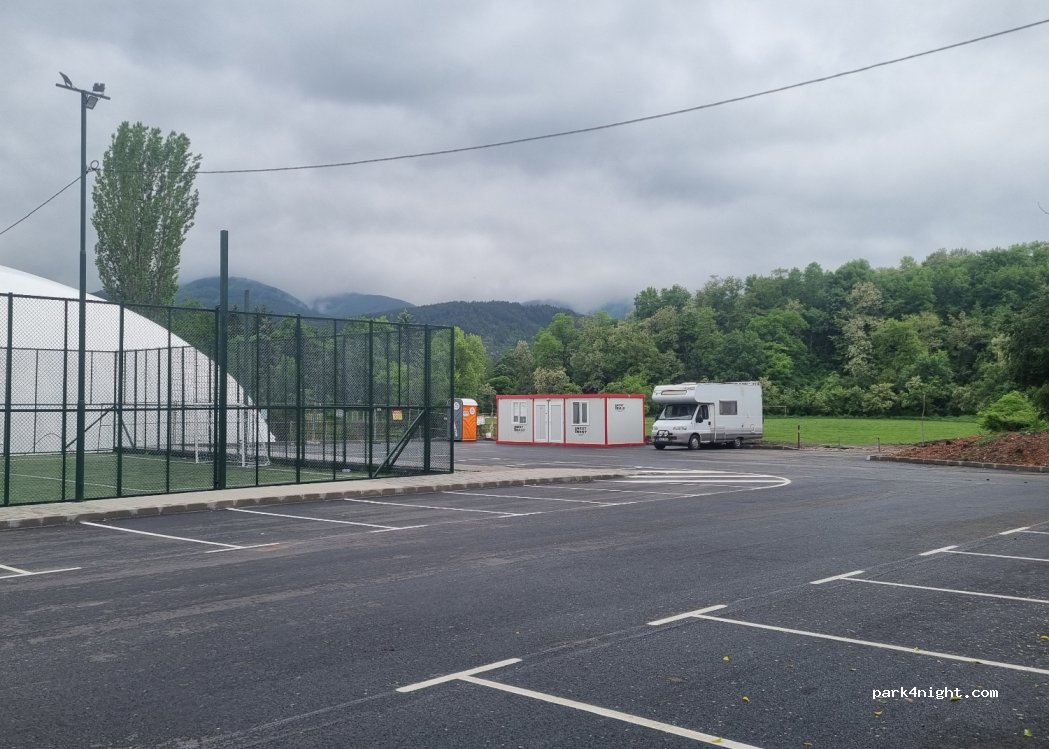 (2300) Pernik - Unnamed Road — foto 3