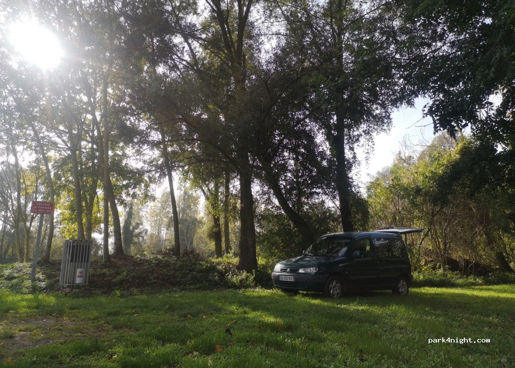 (02000) Barenton-Bugny - — foto 3