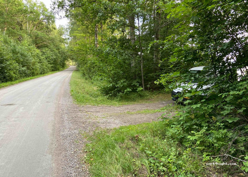 (546 94) Undenäs - Unnamed road — foto