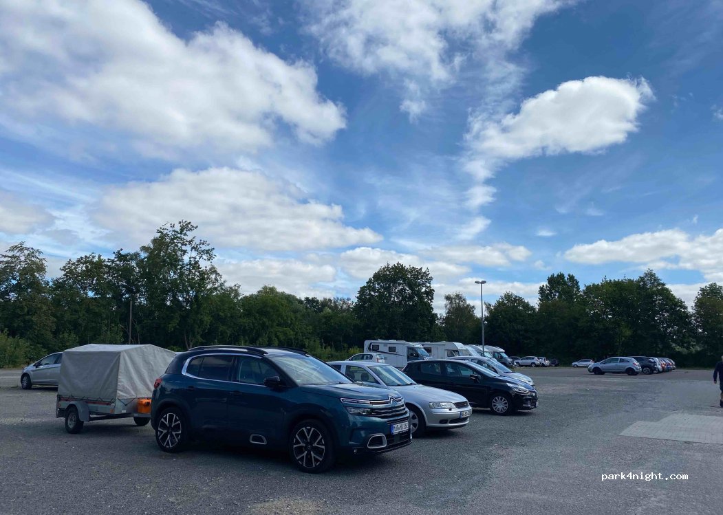 Parkplatz Stargarder Tor — foto