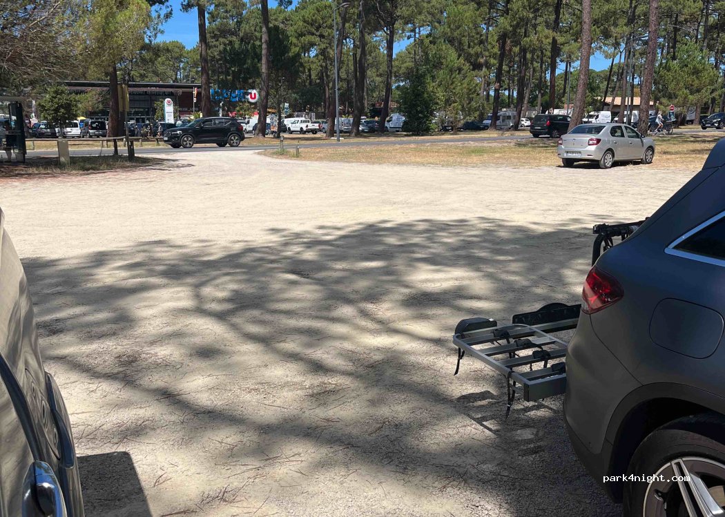 (33950) Lège-Cap-Ferret - 2 Avenue du Général de Gaulle — foto 2
