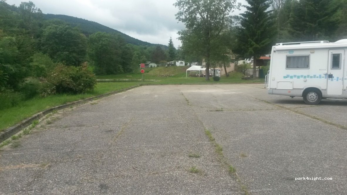 (42220) Saint-Sauveur-en-Rue - 29 La Chaussée — foto