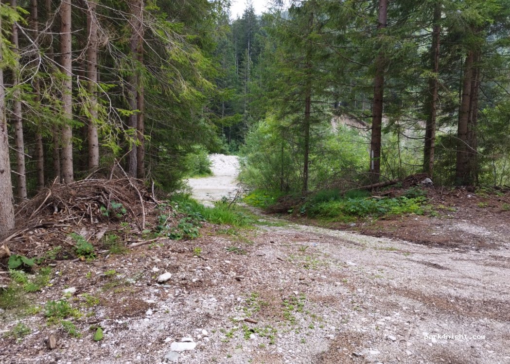 (32041) Auronzo di Cadore - 7 Località Cosderuoibe — foto 2