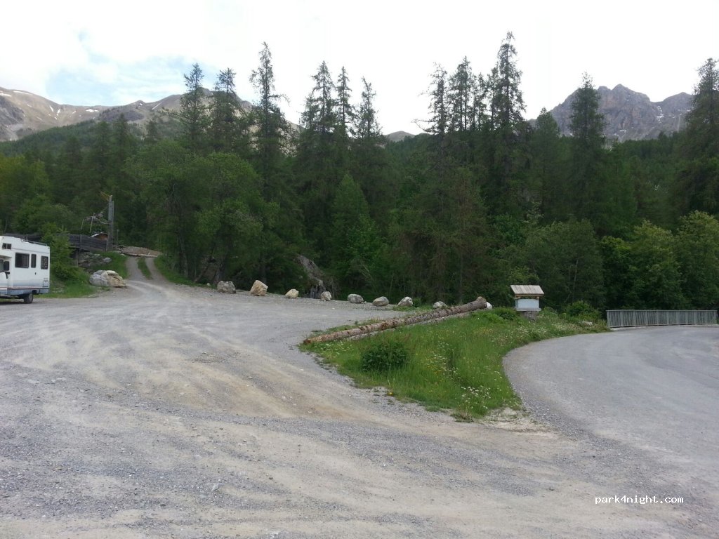 (04400) Enchastrayes - La Rente — foto