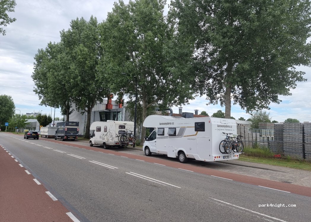 (2802 AC) Gouda - 8 Industriestraat — foto