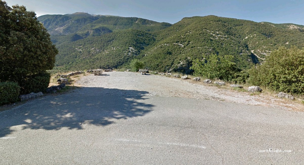 (84390) Saint-Léger-du-Ventoux - D40 — foto
