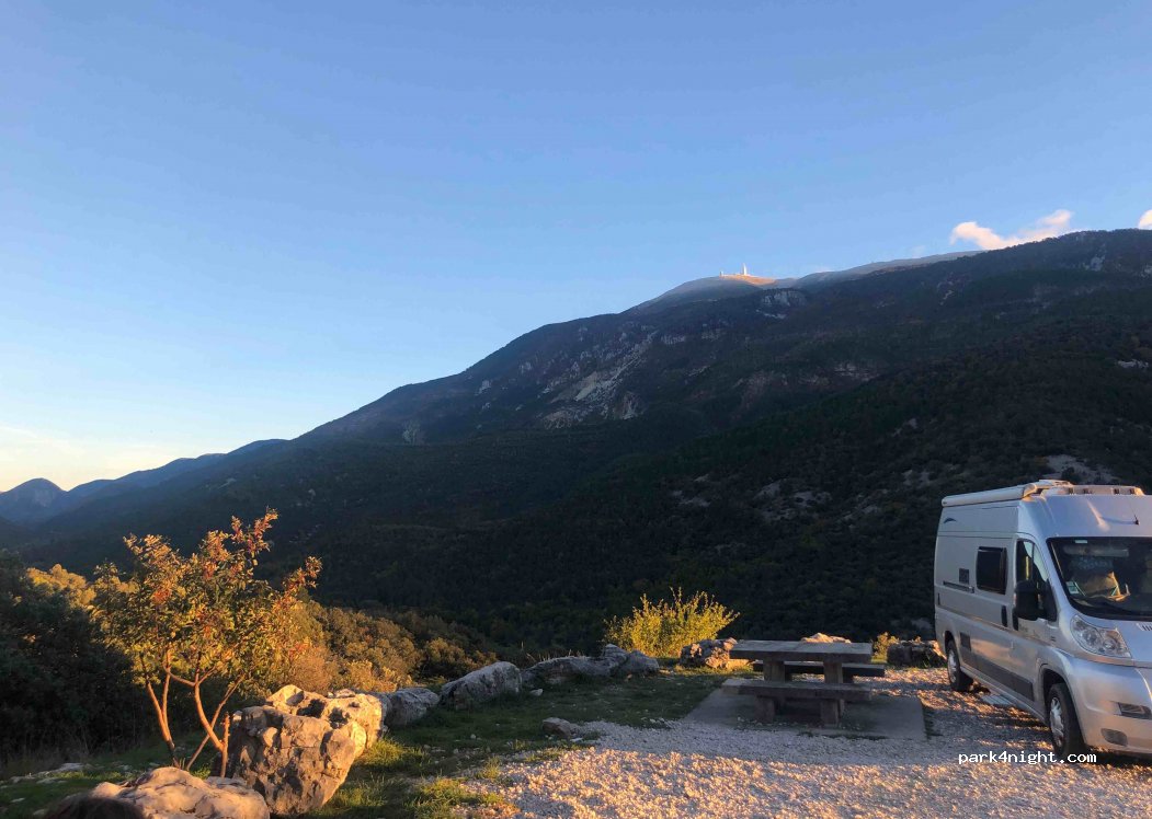 (84390) Saint-Léger-du-Ventoux - D40 — foto 2