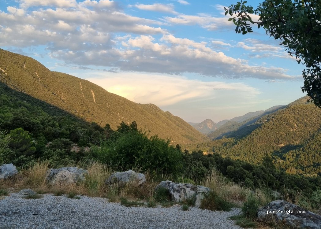 (84390) Saint-Léger-du-Ventoux - D40 — foto 3