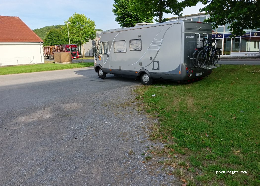 (33014) Bad Driburg - 4 Am Siedlerplatz — foto 3