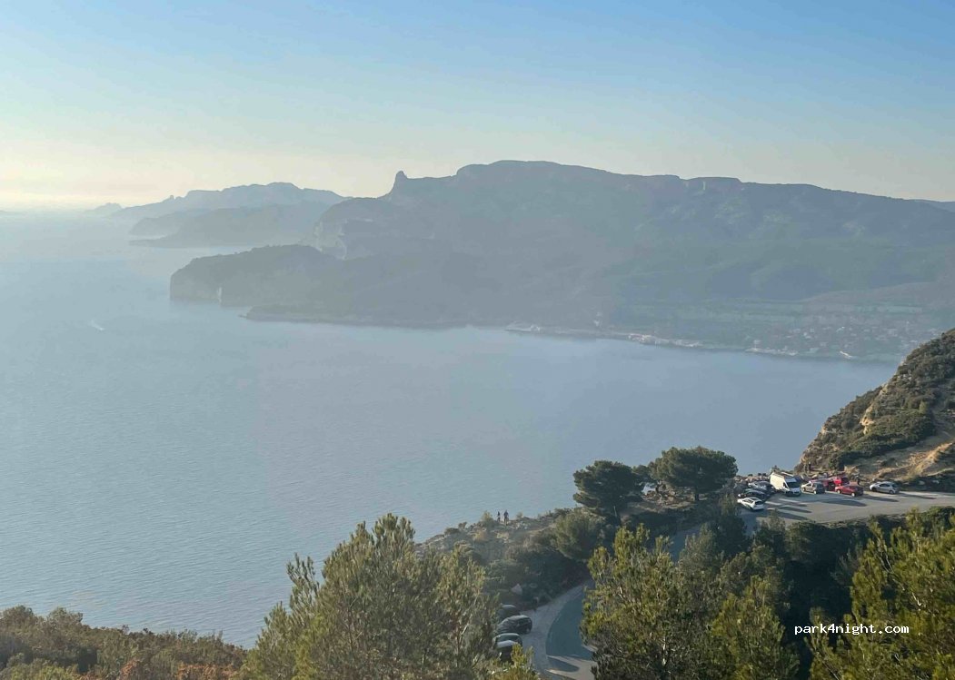 (13260) Cassis - Route des Crêtes — foto 3