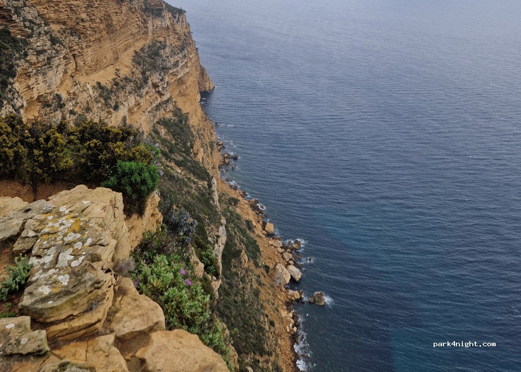 (13260) Cassis - Route des Crêtes — foto 5